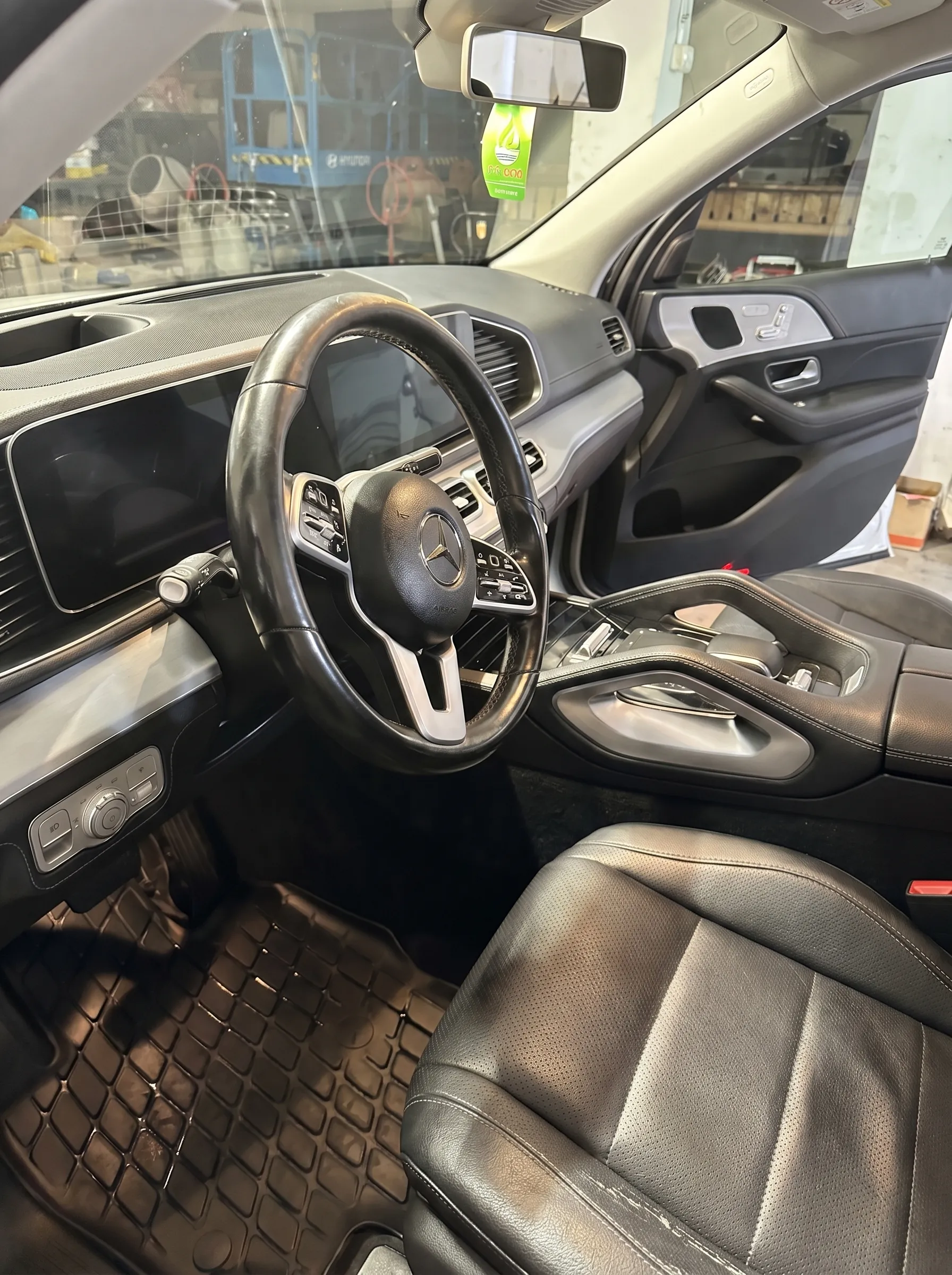 Mercedes GLE — habitaclu & covorașe — DUPĂ